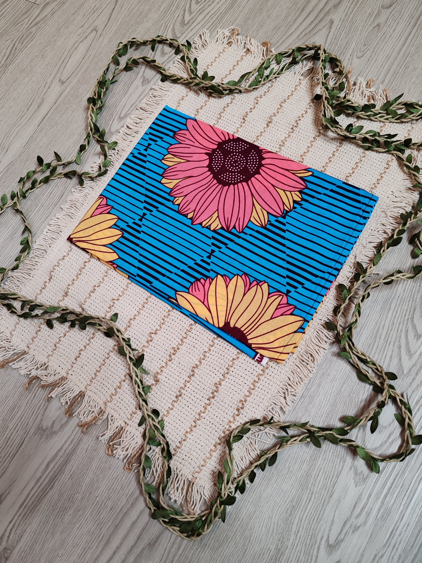 Wawa Scarf